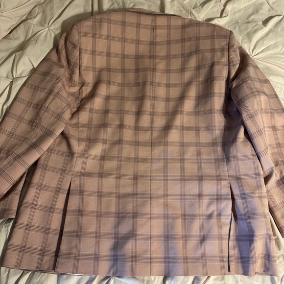 Steve Harvey Celebrity Edition Elegant Checkered Men's Blazer - Picture 11 of 13